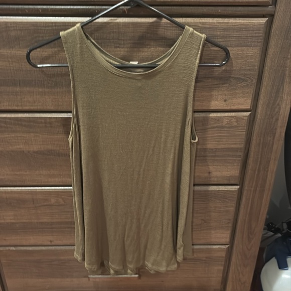 Old Navy Luxe Tanks (3) - Picture 2 of 5